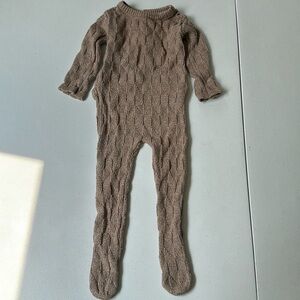 Beige footie size 6 months elegant outfit for baby